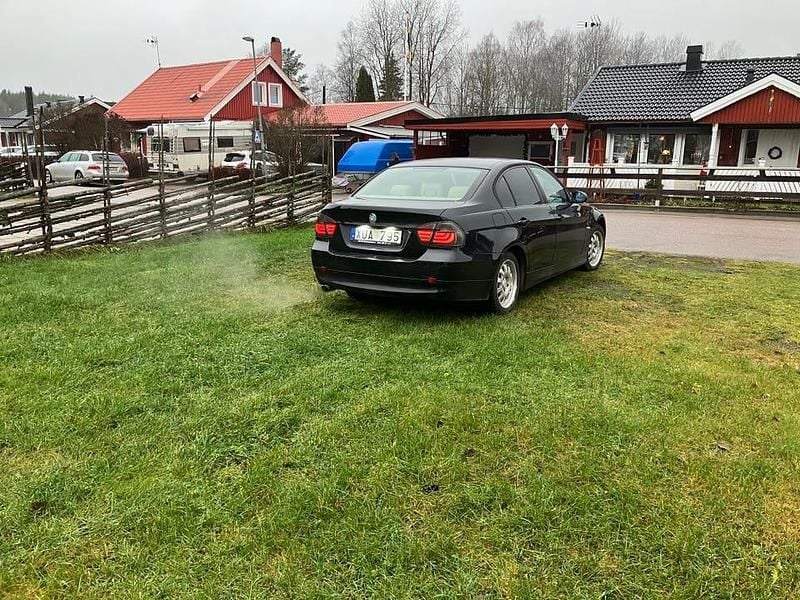 Begagnad BMW 320 150 HK (110 kW) 2006