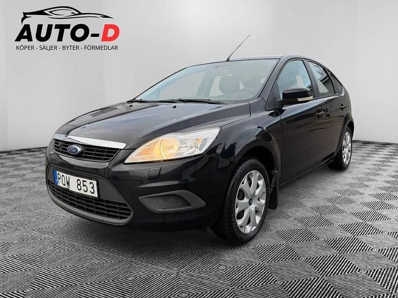 Svart Begagnad 2010 Ford Focus Halvkombi | 29 900 kr (Bra pris) - Bild 1/4