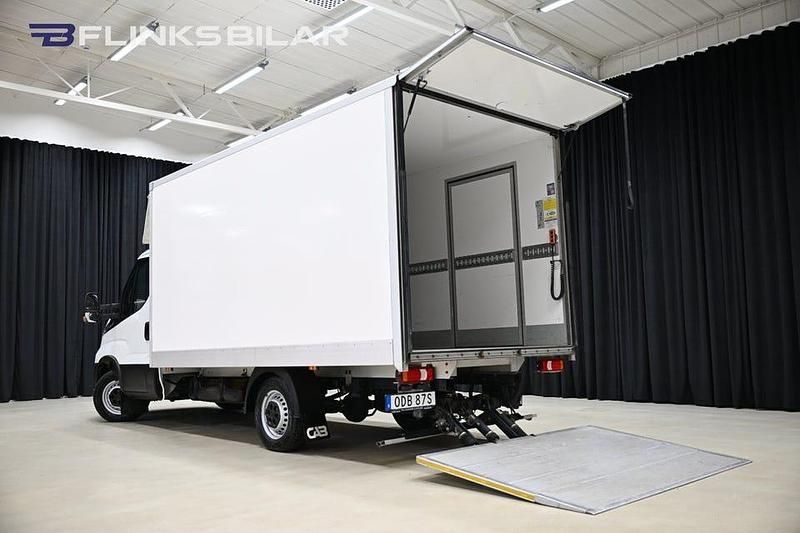 Begagnad Iveco Daily 136 HK (100 kW) 2023 Vit