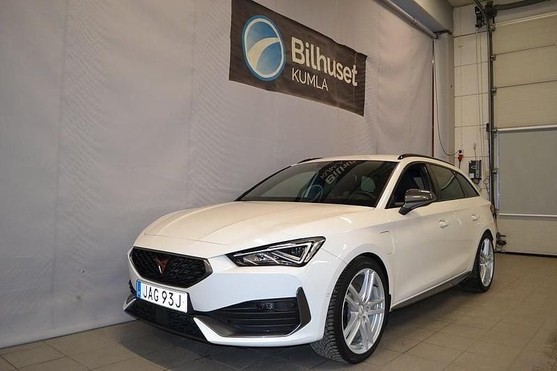 Begagnad Cupra Leon 150 HK (110 kW) 2023 Vit Kombi