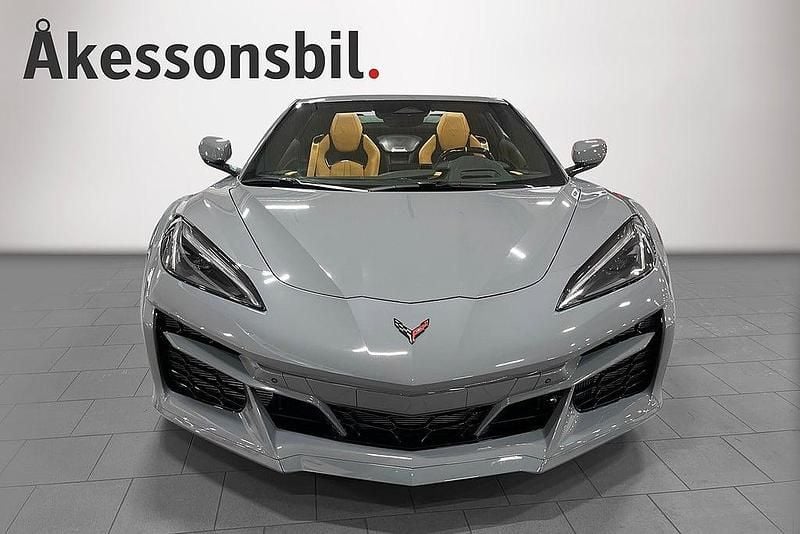 Begagnad Chevrolet Corvette E-Ray 482 HK (354 kW) 2024 Grå Cab