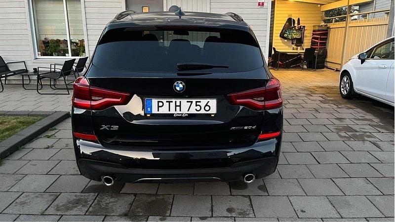 Svart Begagnad 2019 BMW X3 M Sport SUV | 314 500 kr (Superpris) - Bild 1/4