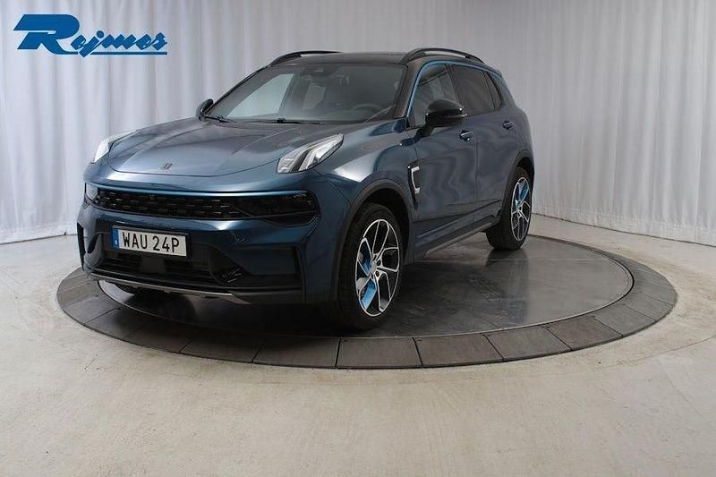 Blå Begagnad 2023 Lynk & Co 01 SUV | 309 800 kr (Marknadspris) - Bild 1/4