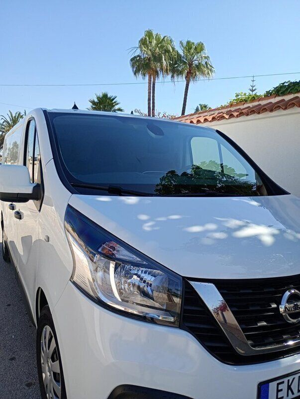 Vit Begagnad 2020 Nissan NV300 Van | 144 900 kr - Bild 1/4