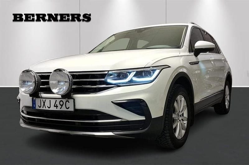 Begagnad VW Tiguan 203 HK (149 kW) 2021 Vit SUV