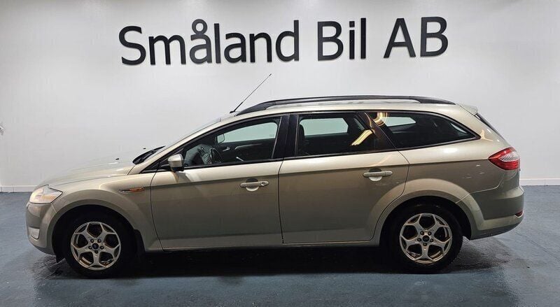 Grå Begagnad 2009 Ford Mondeo Trend Kombi | 69 900 kr (Marknadspris) - Bild 1/4