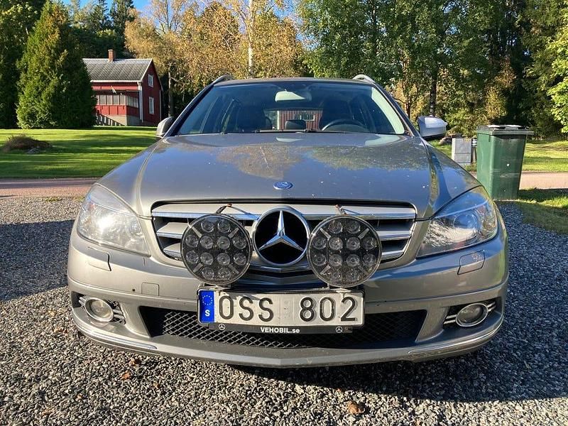 Begagnad 2008 Mercedes C220 Kombi | 36 000 kr (Bra pris) - Bild 1/4