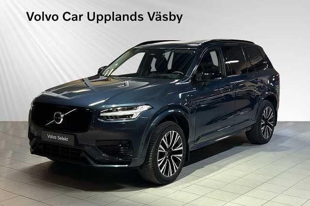 Mörkblå Begagnad 2022 Volvo XC90 Ultimate SUV | 659 900 kr (Marknadspris) - Bild 1/2