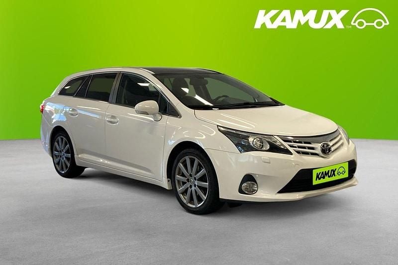 Vit Begagnad 2012 Toyota Avensis Multidrive S Kombi | 124 900 kr (Lite dyr) - Bild 1/4