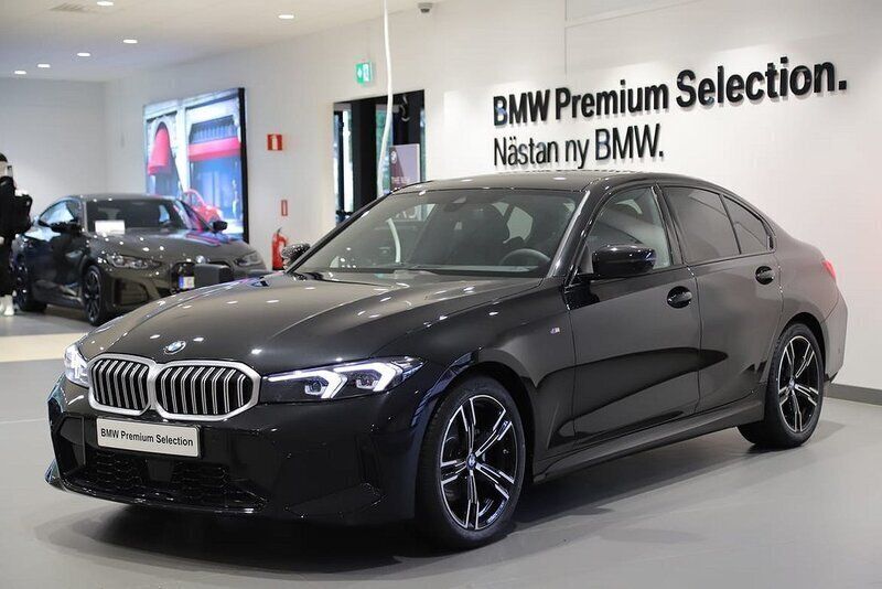 Svart Begagnad 2024 BMW 320 M Sport Sedan | 459 000 kr (Marknadspris) - Bild 1/3