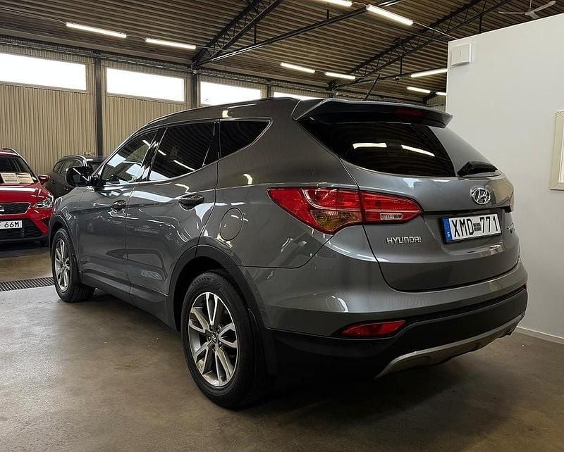 Begagnad Hyundai Santa Fe 198 HK (145 kW) 2012 Silver SUV