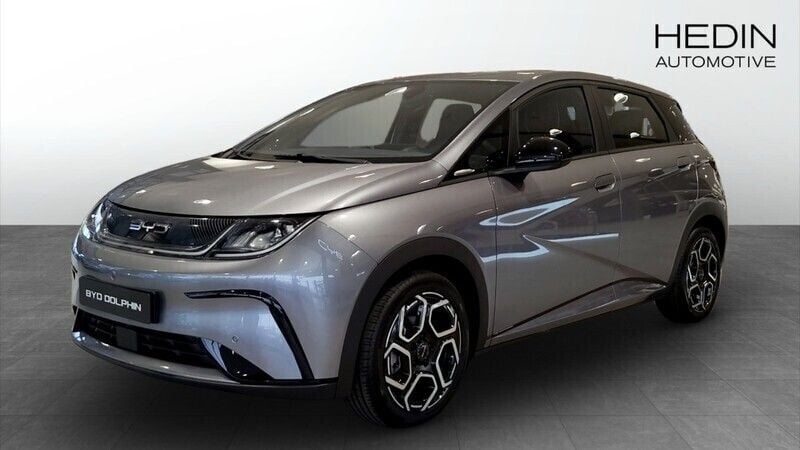 Grå (grey) Begagnad 2023 BYD Dolphin Comfort Halvkombi | 429 900 kr (Lite dyr) - Bild 1/4
