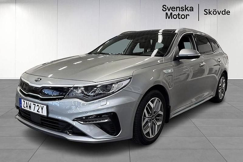 Grå Begagnad 2019 Kia Optima Plus Kombi | 194 200 kr (Marknadspris) - Bild 1/4