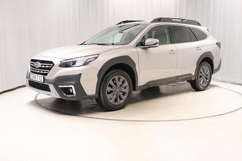 Brun Begagnad 2024 Subaru Outback SUV | 399 900 kr (Superpris) - Bild 1/4