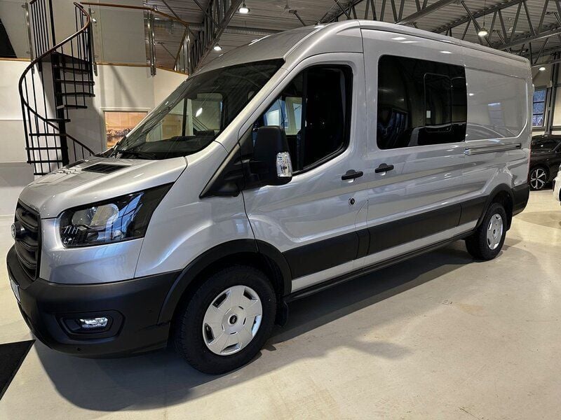 Grå Begagnad 2025 Ford Transit Van | 599 900 kr - Bild 1/4