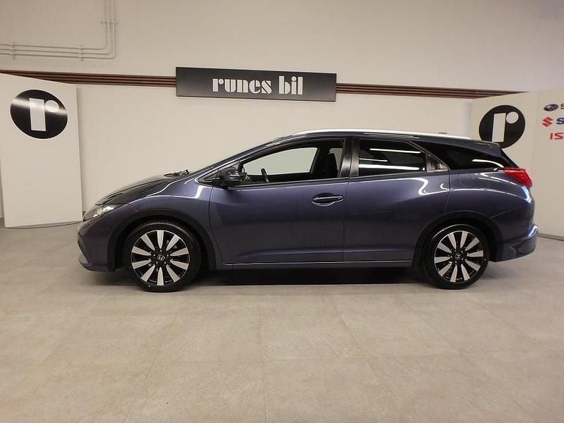 Begagnad Honda Civic Lifestyle 141 HK (103 kW) 2014 Blå Kombi