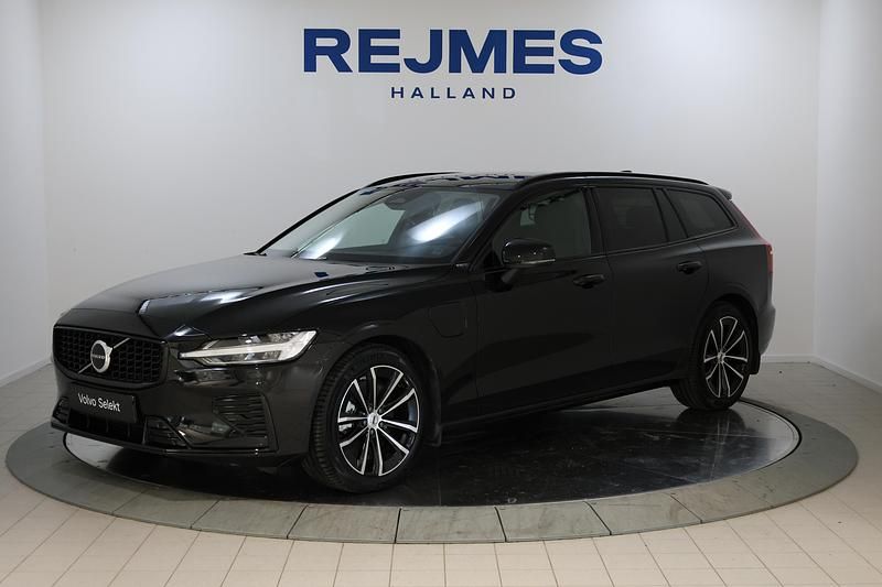 Begagnad Volvo V60 Plus 349 HK (256 kW) 2025 Svart Kombi