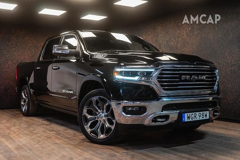 Begagnad Dodge Ram Limited 290 HK (213 kW) 2020 Svart