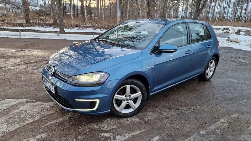 Begagnad VW e-Golf 84 kW (115 HK) 2015 Halvkombi