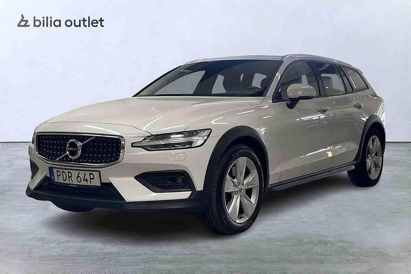 Vit Begagnad 2020 Volvo V60 CC Kombi | 204 900 kr (Lite dyr) - Bild 1/1
