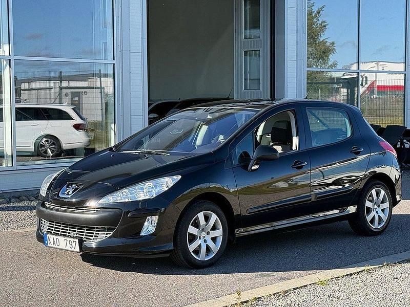 Svart Begagnad 2010 Peugeot 308 Halvkombi | 49 800 kr (Marknadspris) - Bild 1/4