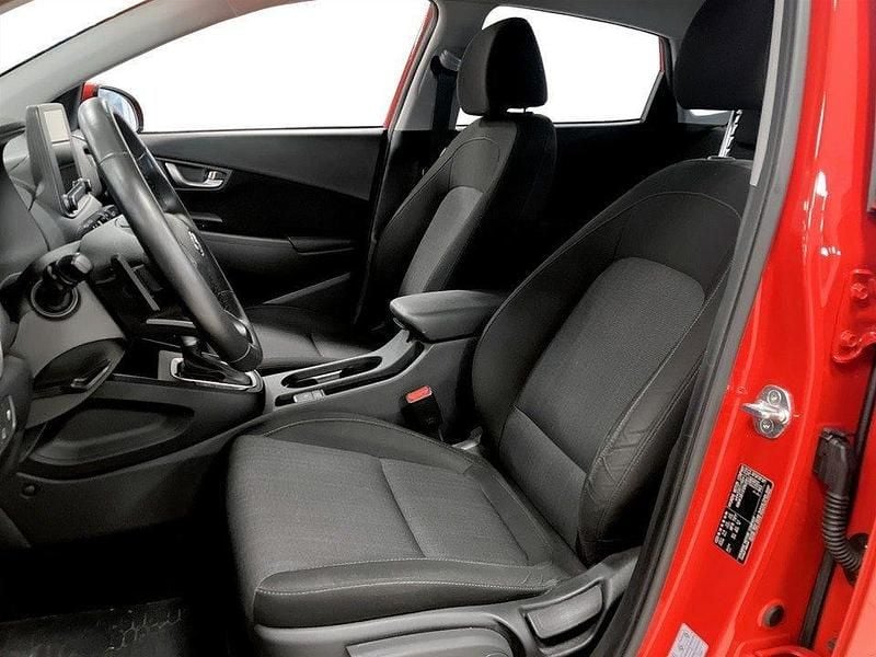 Begagnad Hyundai Kona Essential 141 HK (103 kW) 2021 Röd SUV