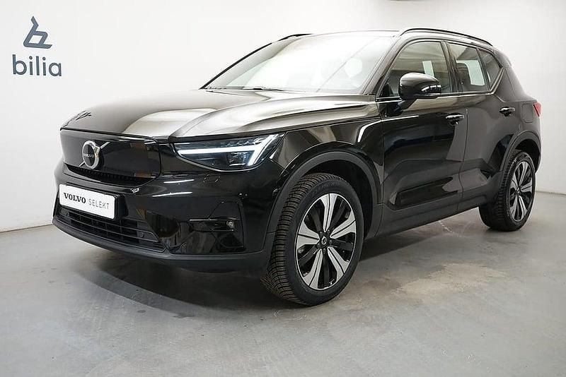 Begagnad Volvo XC40 Plus 185 kW (252 HK) 2022 Svart SUV