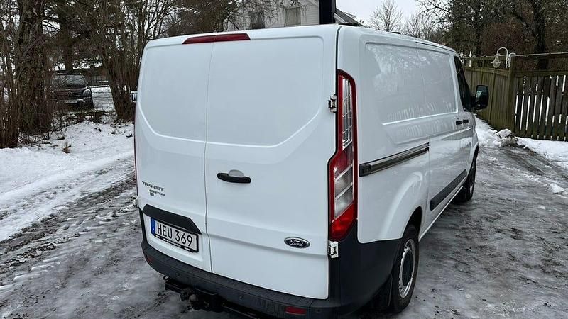 Begagnad Ford Transit Custom 105 HK (77 kW) 2017 Minibuss