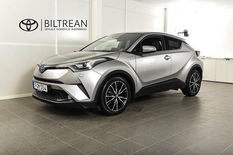 Begagnad Toyota C-HR Executive 122 HK (89 kW) 2018 Grå metallic SUV