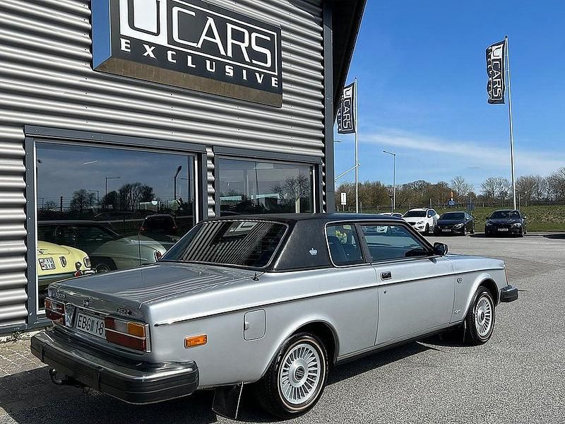 Begagnad Volvo 262 140 HK (102 kW) 1978 Ljusgrå Sportkupé