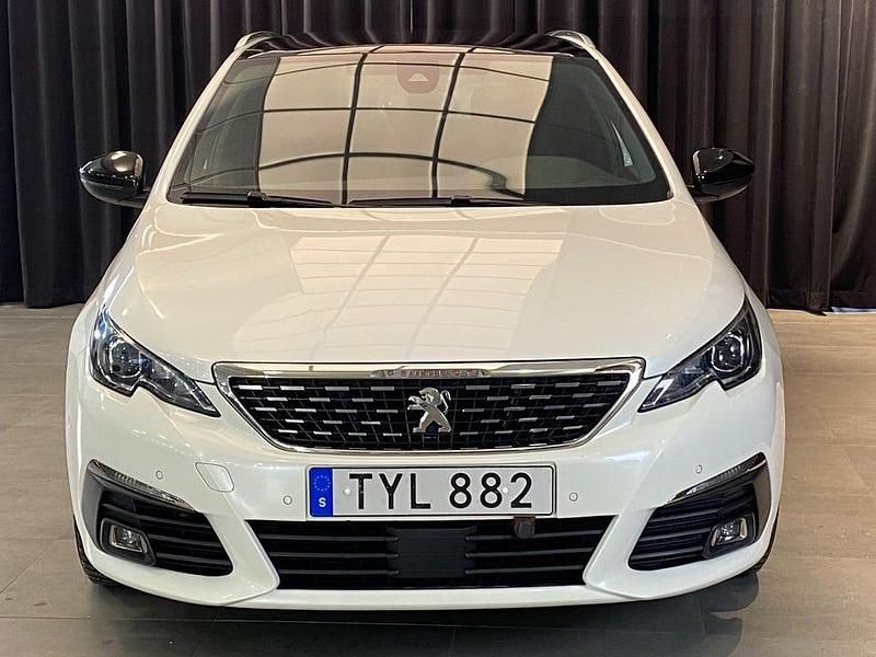 Begagnad Peugeot 308 SW GT 131 HK (96 kW) 2021 Vit Kombi