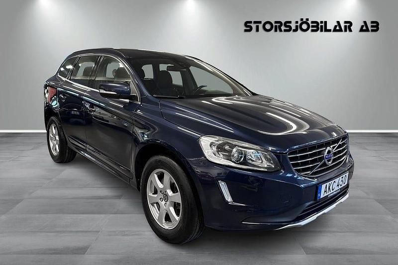 Blå Begagnad 2014 Volvo XC60 Momentum SUV | 189 000 kr (Marknadspris) - Bild 1/4
