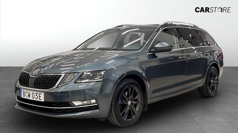 Begagnad Skoda Octavia Style 116 HK (85 kW) 2020 Grå Kombi