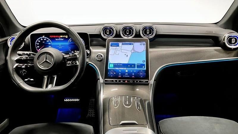 Begagnad Mercedes GLC300 204 HK (150 kW) 2023 Vit SUV