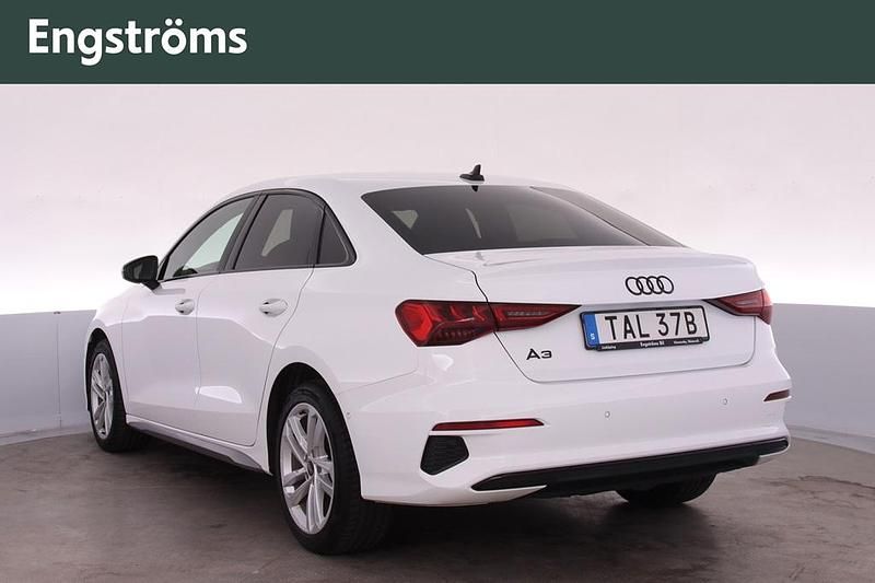 Begagnad Audi A3 Advanced Plus 150 HK (110 kW) 2021 Vit Sedan