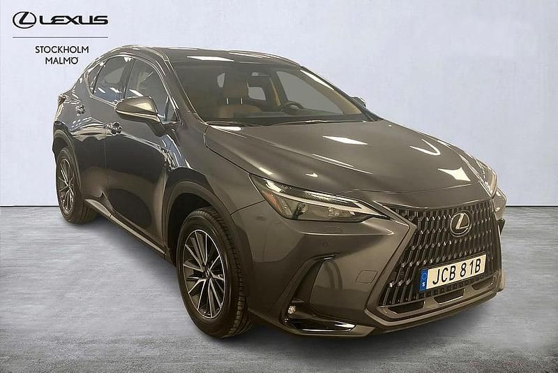 Begagnad Lexus NX450h+ Business Edition 185 HK (136 kW) 2025 Grå SUV