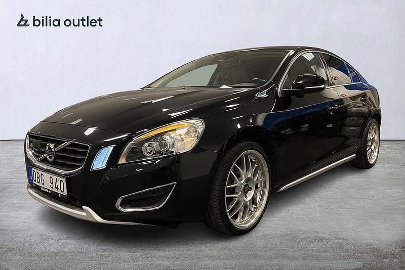 Svart Begagnad 2010 Volvo S60 Summum Sedan | 119 900 kr (Marknadspris) - Bild 1/3