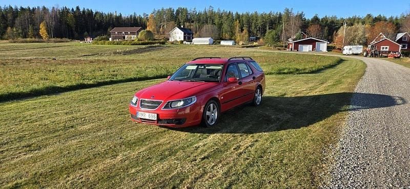 Röd Begagnad 2006 Saab 9-5 Linear Kombi | 14 500 kr (Marknadspris) - Bild 1/4