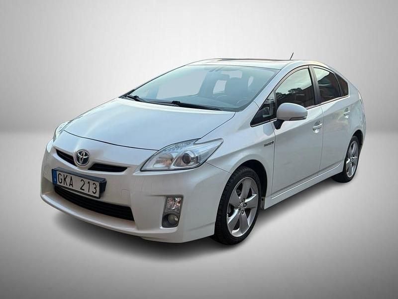 Vit Begagnad 2010 Toyota Prius Halvkombi | 89 900 kr (Marknadspris) - Bild 1/4