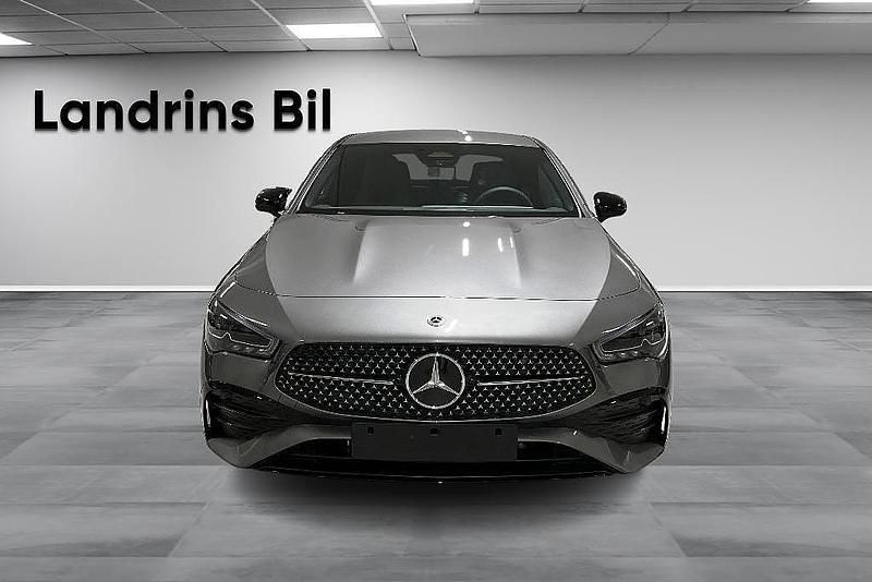 Ny Mercedes CLA200 AMG Line Premium 2025 Sportkupé