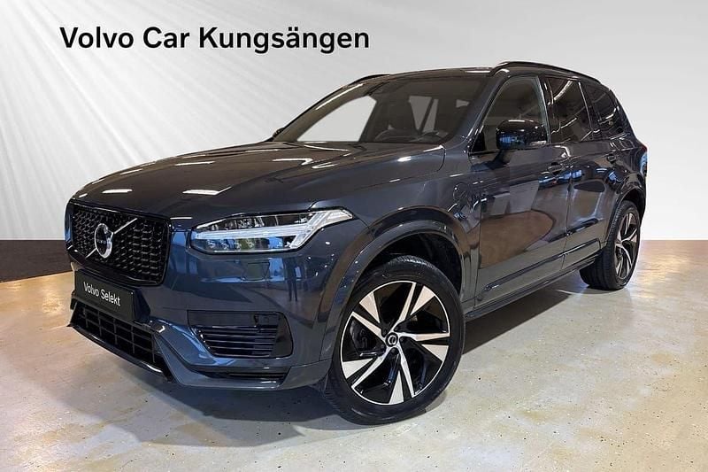 Grå Begagnad 2022 Volvo XC90 R-Design SUV | 649 900 kr (Marknadspris) - Bild 1/3