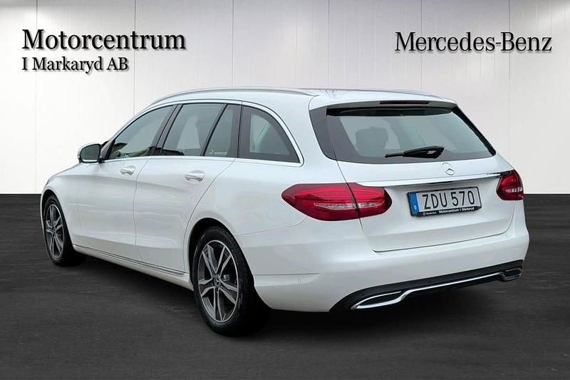 Begagnad Mercedes C220 Avantgarde 170 HK (125 kW) 2017 Vit Kombi