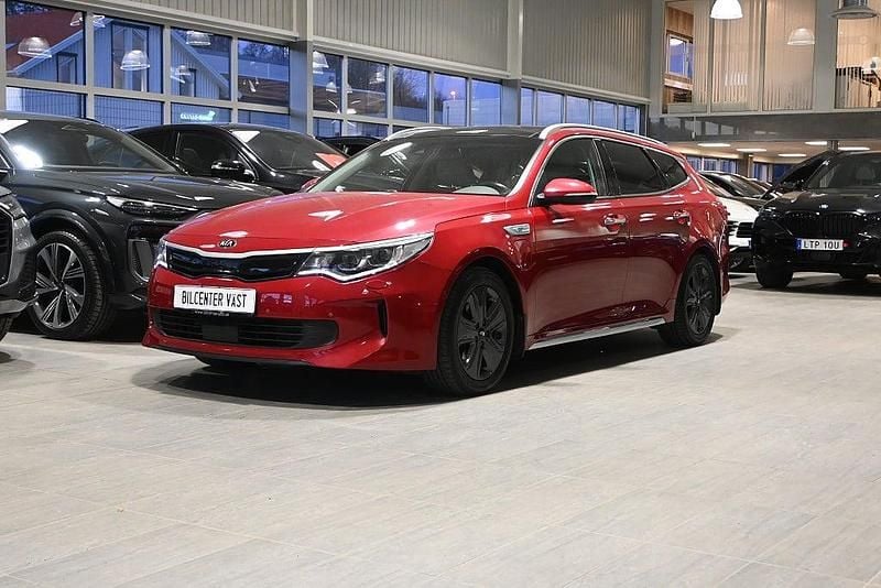 Röd Begagnad 2018 Kia Optima Hybrid Sport Sedan | 149 000 kr (Marknadspris) - Bild 1/4