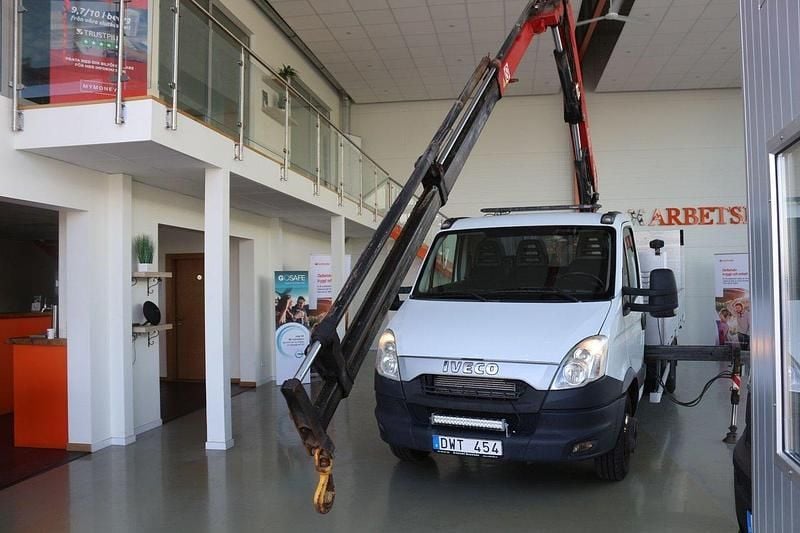 Vit Begagnad 2014 Iveco Daily Van | 311 250 kr - Bild 1/4