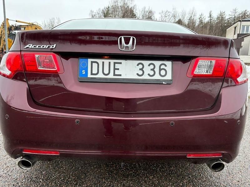 Begagnad Honda Accord 201 HK (147 kW) 2011