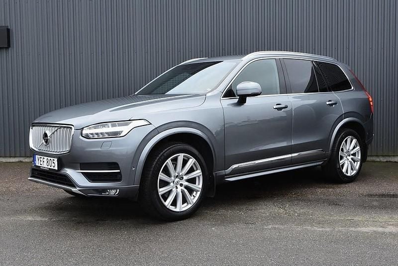 Grå Begagnad 2016 Volvo XC90 Inscription SUV | 269 900 kr (Superpris) - Bild 1/4