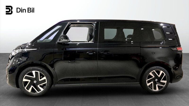 Begagnad VW ID. Buzz Pro 250 kW (340 HK) 2023 Svart Minibuss