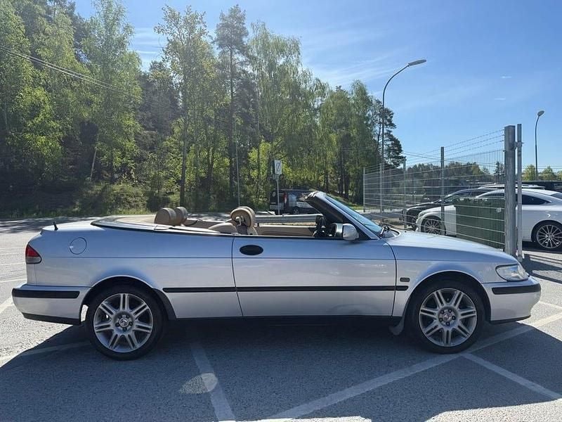 Begagnad Saab 9-3 150 HK (110 kW) 2003 Silver Cab