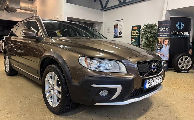 Brun Begagnad 2016 Volvo XC70 Standard Kombi | 209 900 kr (Marknadspris) - Bild 1/4