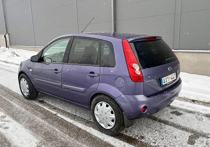 Begagnad Ford Fiesta 80 HK (58 kW) 2007 Halvkombi
